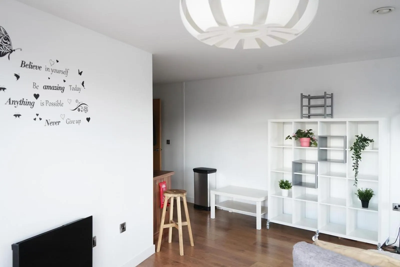 Inviting 2-Bed Apartment In שפילד